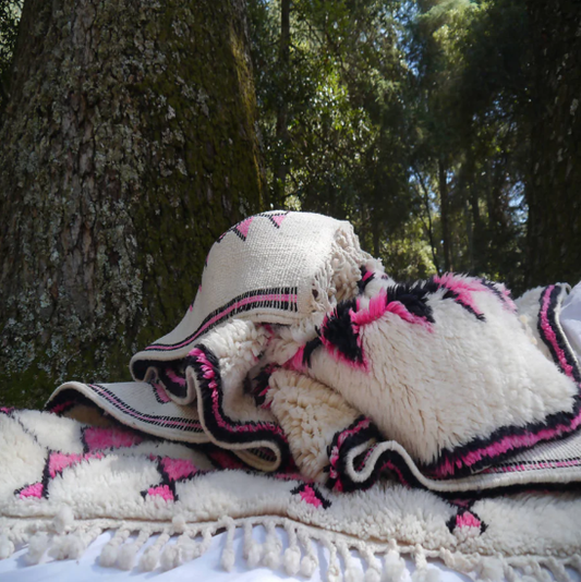 PINK AZILAL RUG WITH AMAZIGH SYMBOL