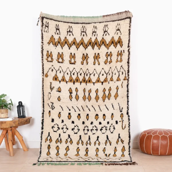 Moroccan rug with a Boho Spirit