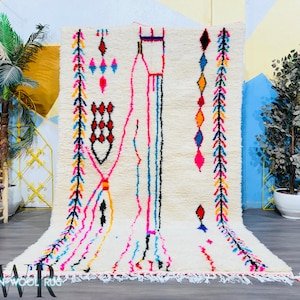 Rainbow Procession – Handmade Moroccan Rug