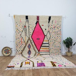 Rose Talisman – Handmade Moroccan Rug